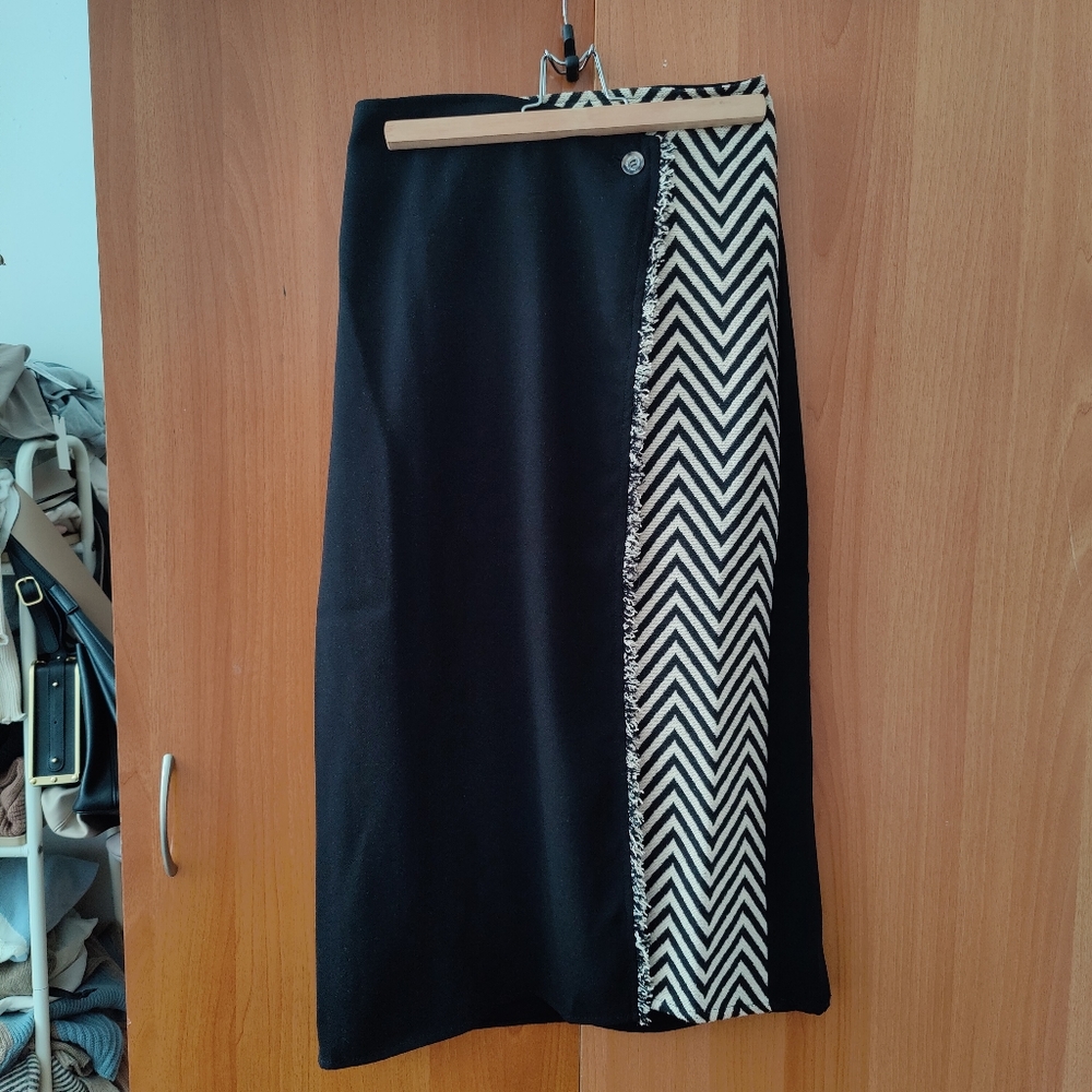 Scottish Jacquard Fringe Skirts from Korean Designer, Oui Mais Mon